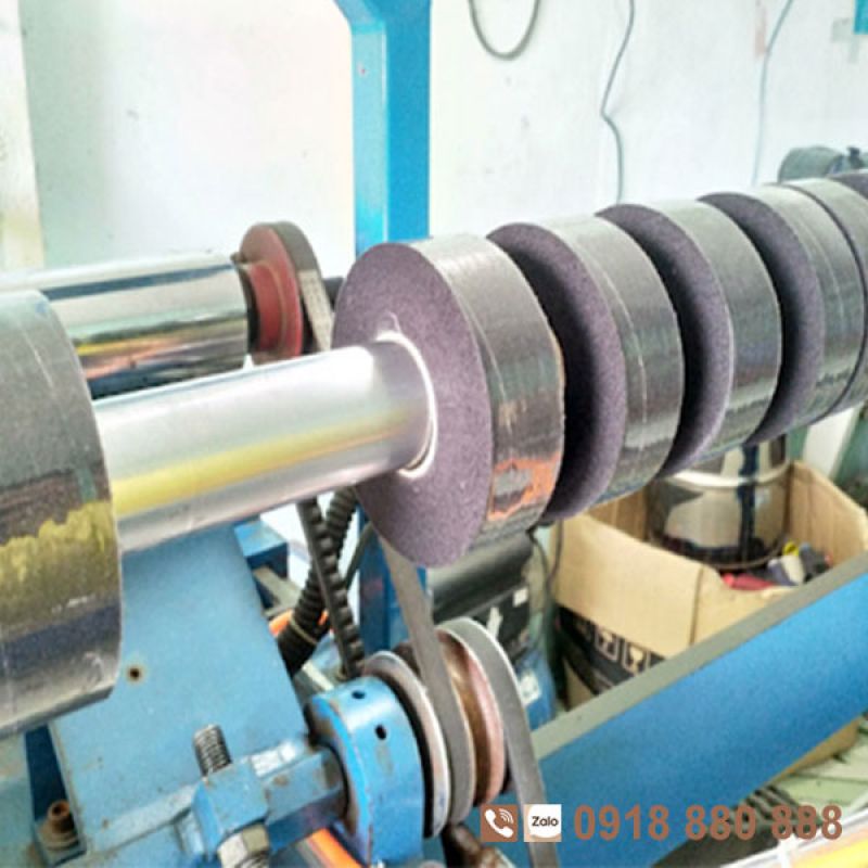 Máy cắt viền